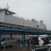 KRI-suharso-evakuasi-wni-daimond-princes-indramayu