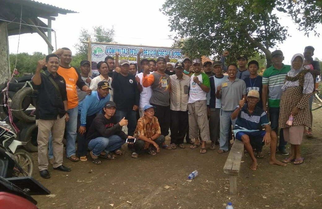 Kho-Tanggulangi Abrasi Kembangkan Wisata Bahari Pesisir Eretan1