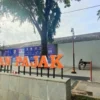 Baru Dipasang, Bonsay di Taman Pajak Hilang