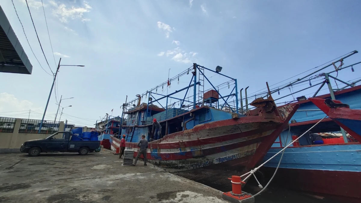 Pelatda PON Diliburkan, Latihan secara Online di Cirebon kapal-nelayan-ppn-kejawanan