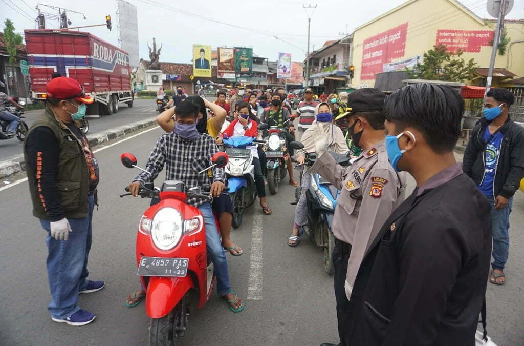 karangampel-tetap-ramai