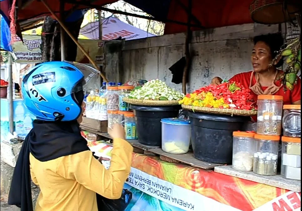 Nasib Penjual Bunga 7 Rupa di Situasi Pandemi