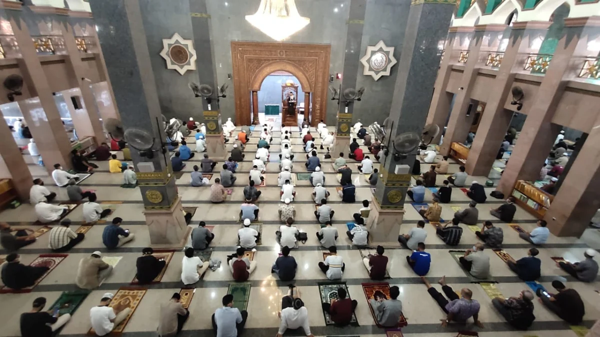 salat-jumat-jaga-jarak-at-taqwa