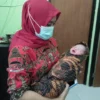 adopsi bayi