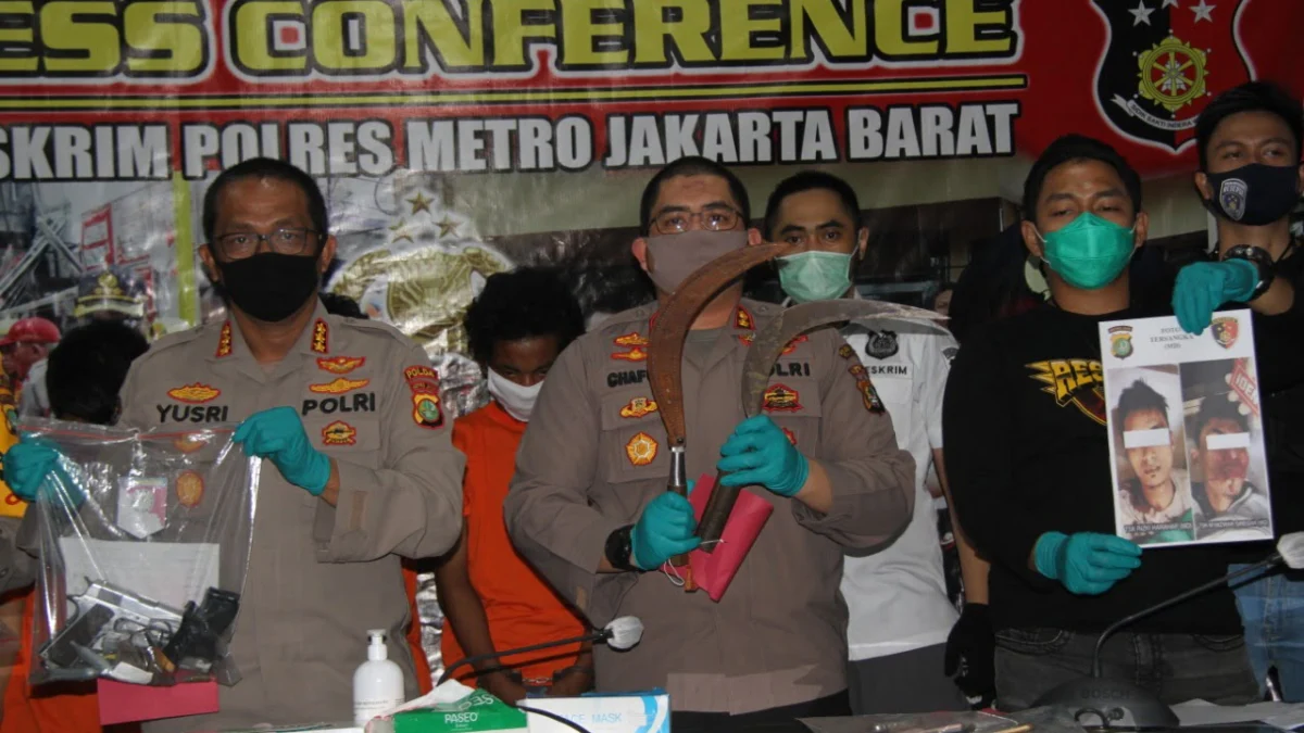 Adu Tembak, 2 Perampok Mati