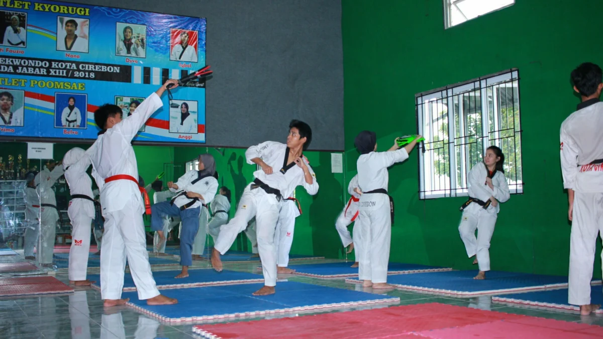 Jl Perbatasan Tuparev-Pilang Rusak Berat Jl Perbatasan Tuparev-Pilang Rusak Berat