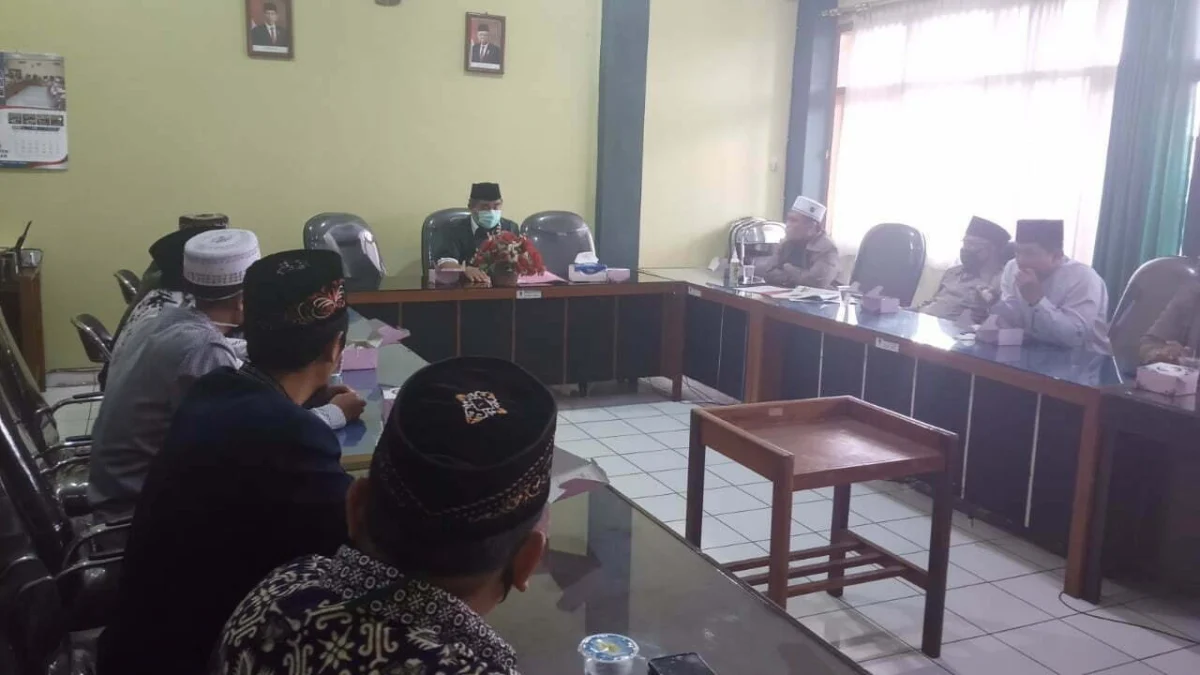 Fasilitasi AKB di Pondok Pesantren