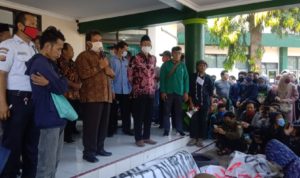 Mahasiswa IAIN Tuntut Pemotongan UKT