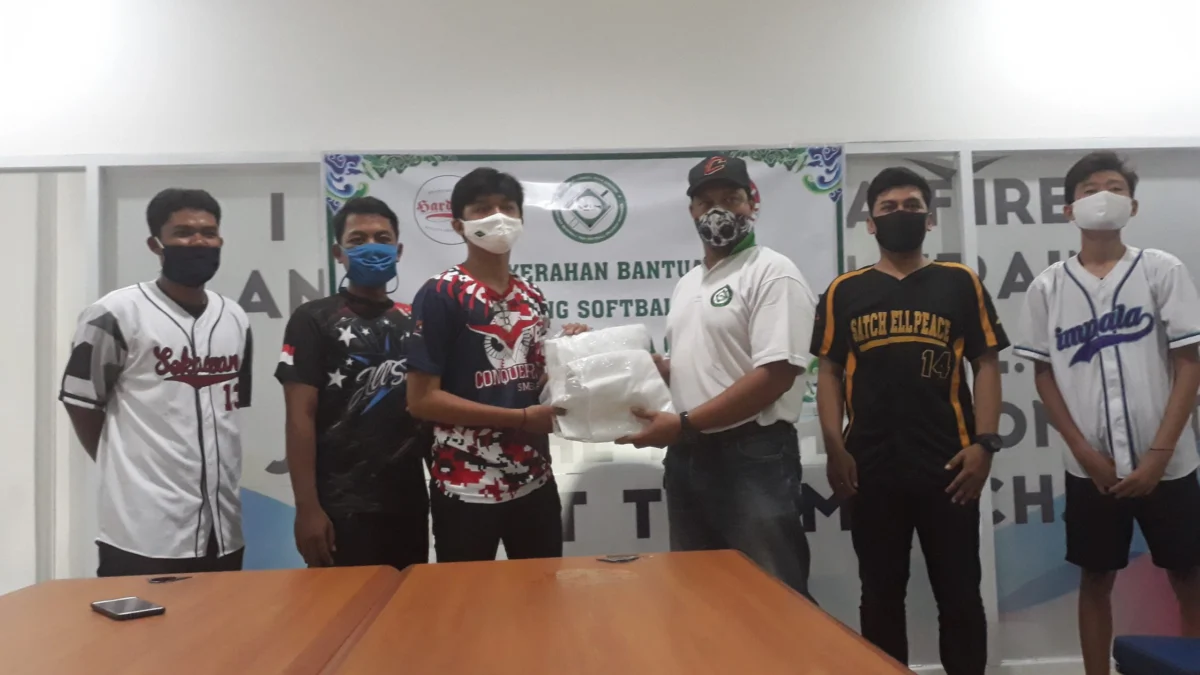 Perbasasi Kota Cirebon Salurkan Bantuan Kobra Perbasasi Kota Cirebon Salurkan Bantuan Kobra