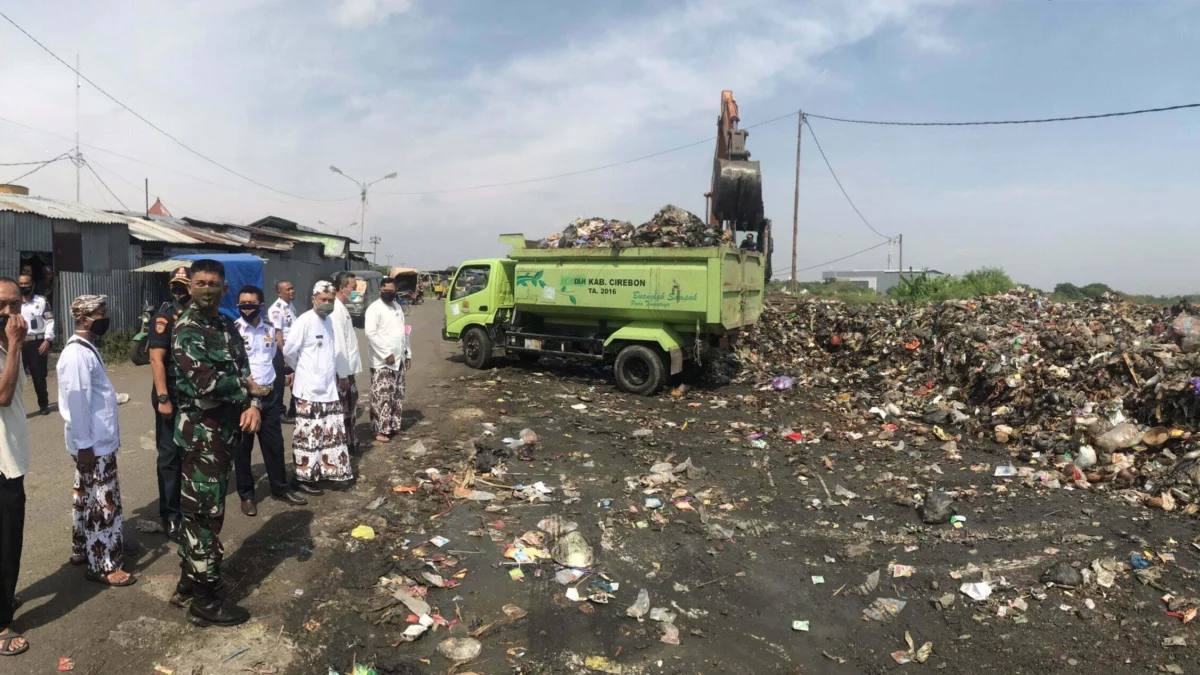Ratusan Ton Sampah Liar Diangkut ilmi-ratusan-ton-sampah-liar-di-angkut-