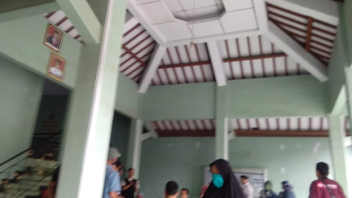 Datangi Balai Desa, Warga Pertanyakan Bantuan Covid-19