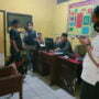 Sempat Duel, Maling Takluk