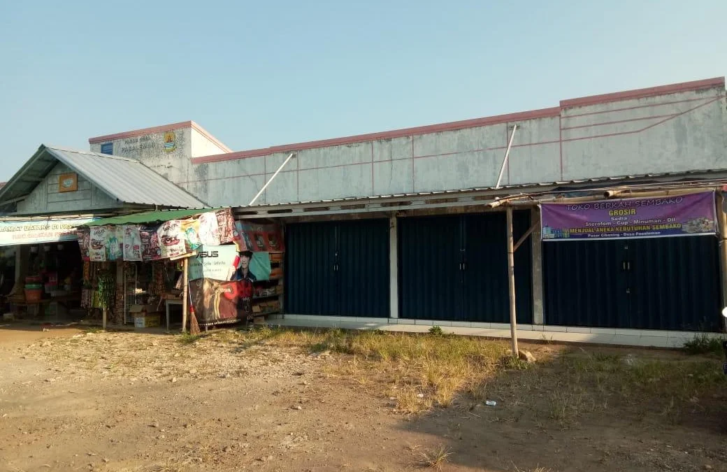 Pasar Desa Dua Tahun Sepi den-Pasar Desa Dua Tahun Sepi2