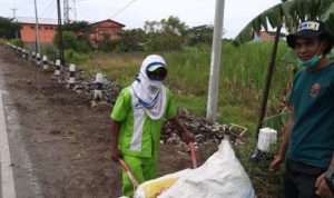 Tangkap Basah Perusahaan Buang Sampah di TPS Ilegal den-Tangkap Basah Perus