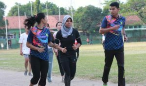 Tanpa Pelatih, Tetap Latihan Tanpa Pelatih, Tetap Latihan