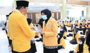 Plt Bupati Kukuhkan 140 Santri Tahfiz Takhasus