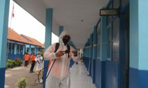 BPBD Semprot Disinfektan Lingkungan Sekolah BPBD Semprot Disinfektan Lingkungan Sekolah