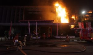 Gedung Kejagung Ludes Terbakar Gedung Kejagung Ludes Terbakar
