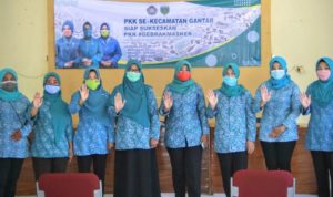 Bagikan Masker Gratis, Komitmen Cegah Covid-19,