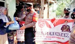 Lagi, Polisi Tebar Sembako