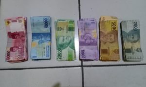 Curi Uang di Warung karena Ada Kesempatan Curi Uang di Warung karena Ada Kesempatan