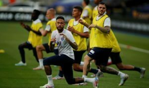 Persaingan Lini Serang