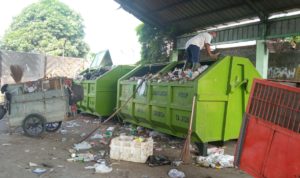 Kru Sampah Libur, Petugas RW Kebingungan