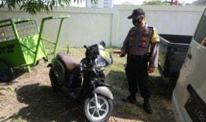 Motor Anyar, Tabrakan dengan Mobil Motor Anyar, Tabrakan dengan Mobil