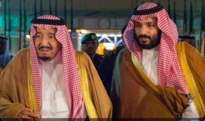 raja-arab-saudi-salman-bin-abdulaziz-al-saud-bersama-putranya-pangeran-muhammad-bin-salman-foto-reuters