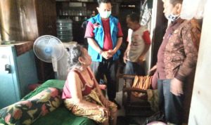 Butuh Kursi Roda, Tujuh Tahun Tak Bisa Jalan Butuh Kursi Roda, Tujuh Tahun Tak Bisa Jalan