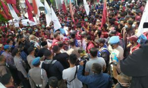 Minta Ketua Dewan Dimakzulkan mahasiswa-demo-pemakzulan