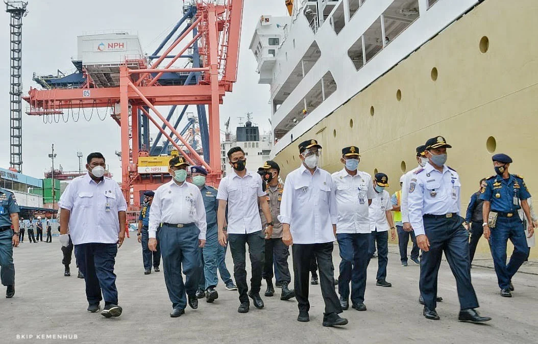 Terapkan Protokol Kesehatan dengan Baik Terapkan Protokol Kesehatan dengan Baik