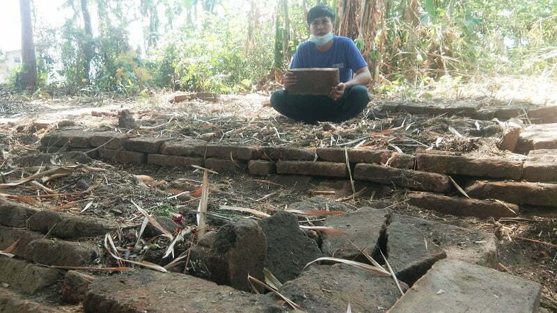 makam-kuno-kertasari-weru-cirebon