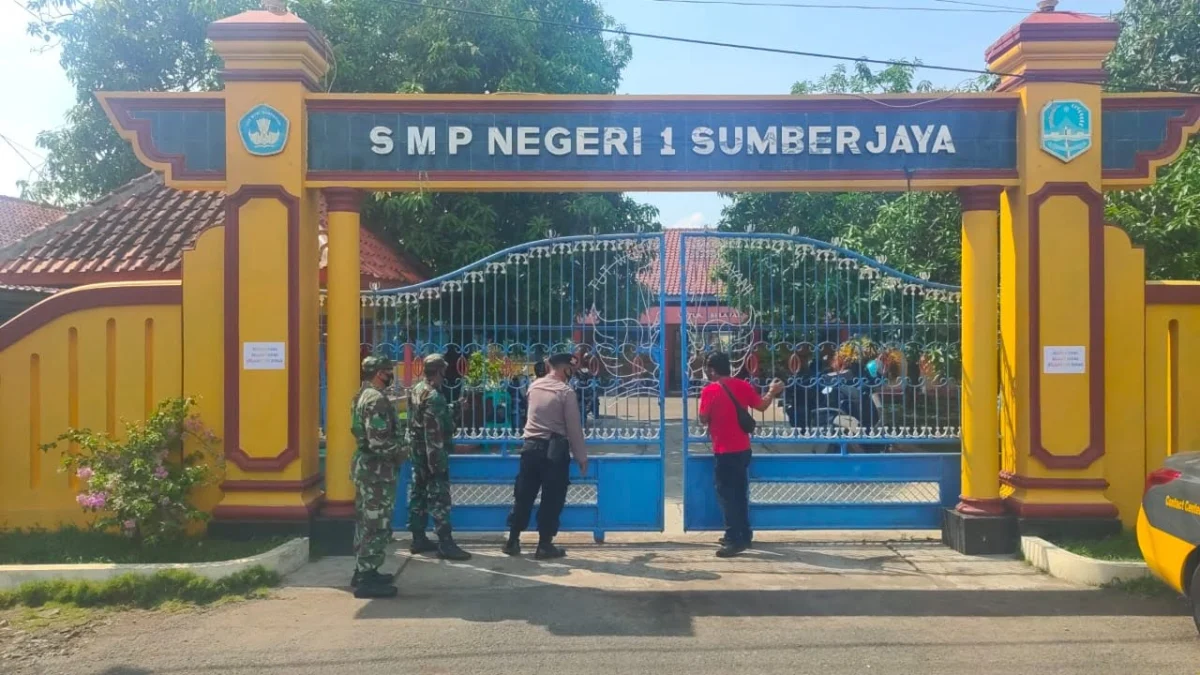 Guru Terpapar Corona, SMPN 1 Sumberjaya Ditutup