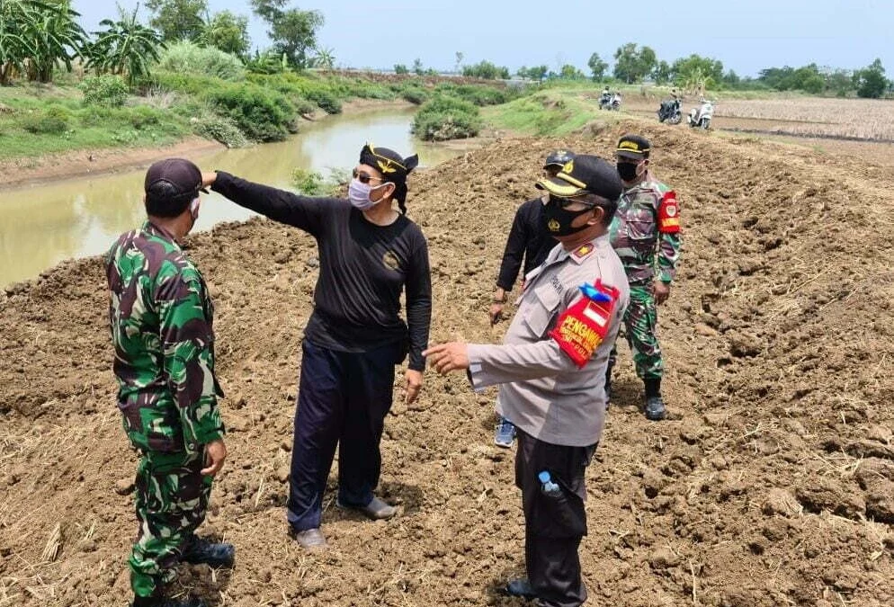 Cegah Banjir, Tanggul Kritis Diperbaiki  