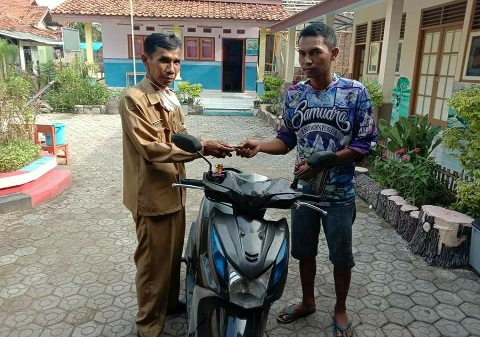 Pemdes Kongsijaya Amankan Motor Misterius