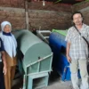 Otodidak, Taryoto Bikin Perontok Padi