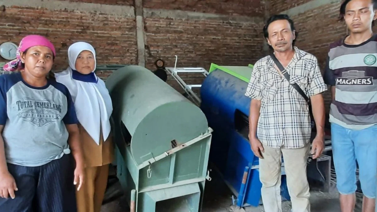 Otodidak, Taryoto Bikin Perontok Padi
