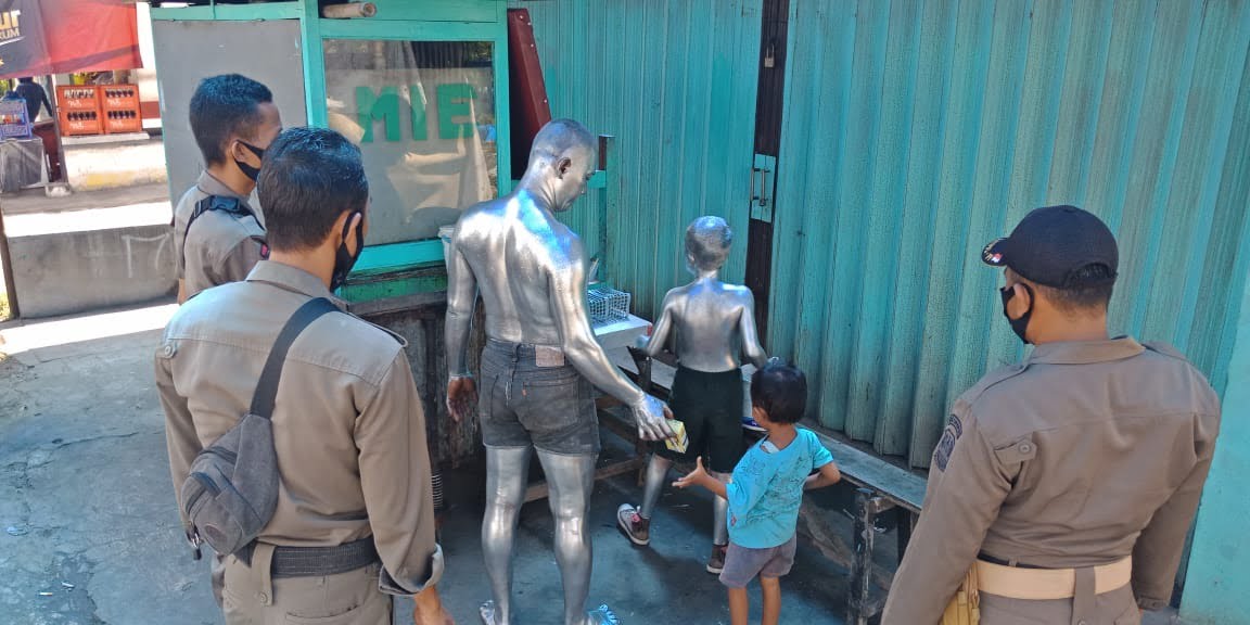 Jangan Eksploitasi Anak untuk Kebutuhan Ekonomi Jangan Eksploitasi Anak untuk Kebutuhan Ekonomi