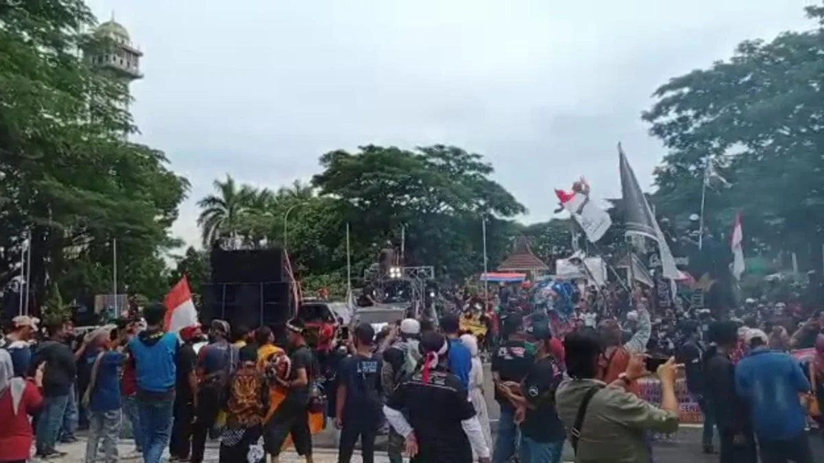 Seniman Demo, Sepakat Ada Relaksasi Seniman Demo, Sepakat Ada Relaksasi