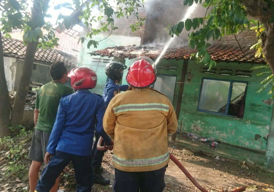 Terbakar karena Percikan Api Obat Nyamuk