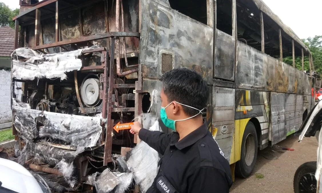 Baru Servis, Bus Terbakar di Palikanci