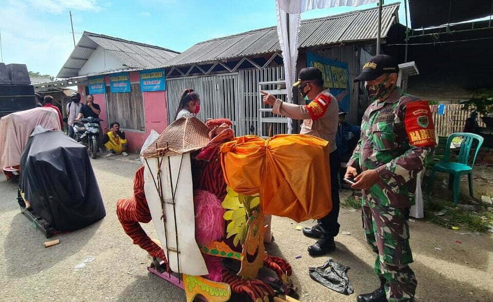 Pesta Hajatan Dibubarkan