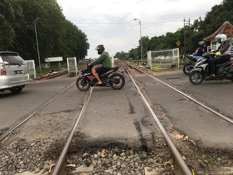 Kehabisan Dana Perbaikan Jalan