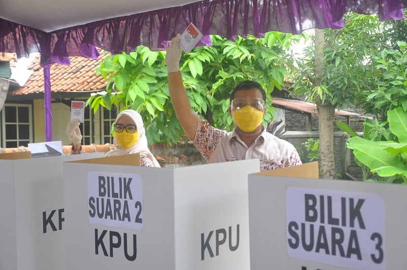 Sungai Cibuaya Meluap, Aktivitas Terganggu