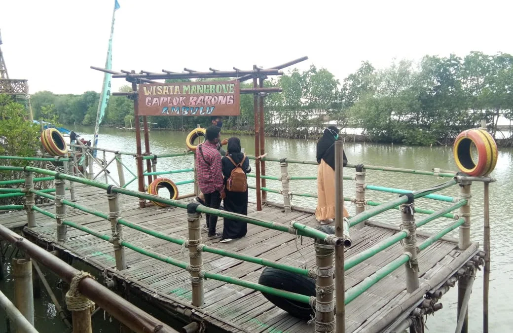 Sepekan Buka Tiga Hari Sepekan Buka Tiga Hari