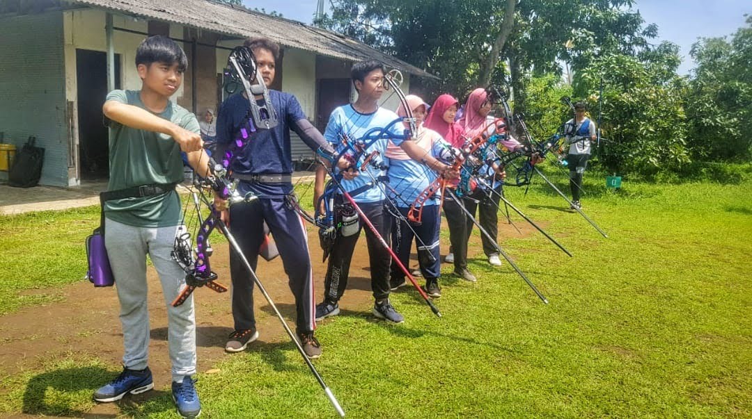 Baru Punya Skuad Divisi Compound Baru Punya Skuad Divisi Compound