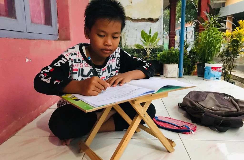 Siswa SD Laksanakan PAS secara BDR Siswa SD Laksanakan PAS secara BDR
