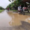 Jalan Utama Rusak Berat