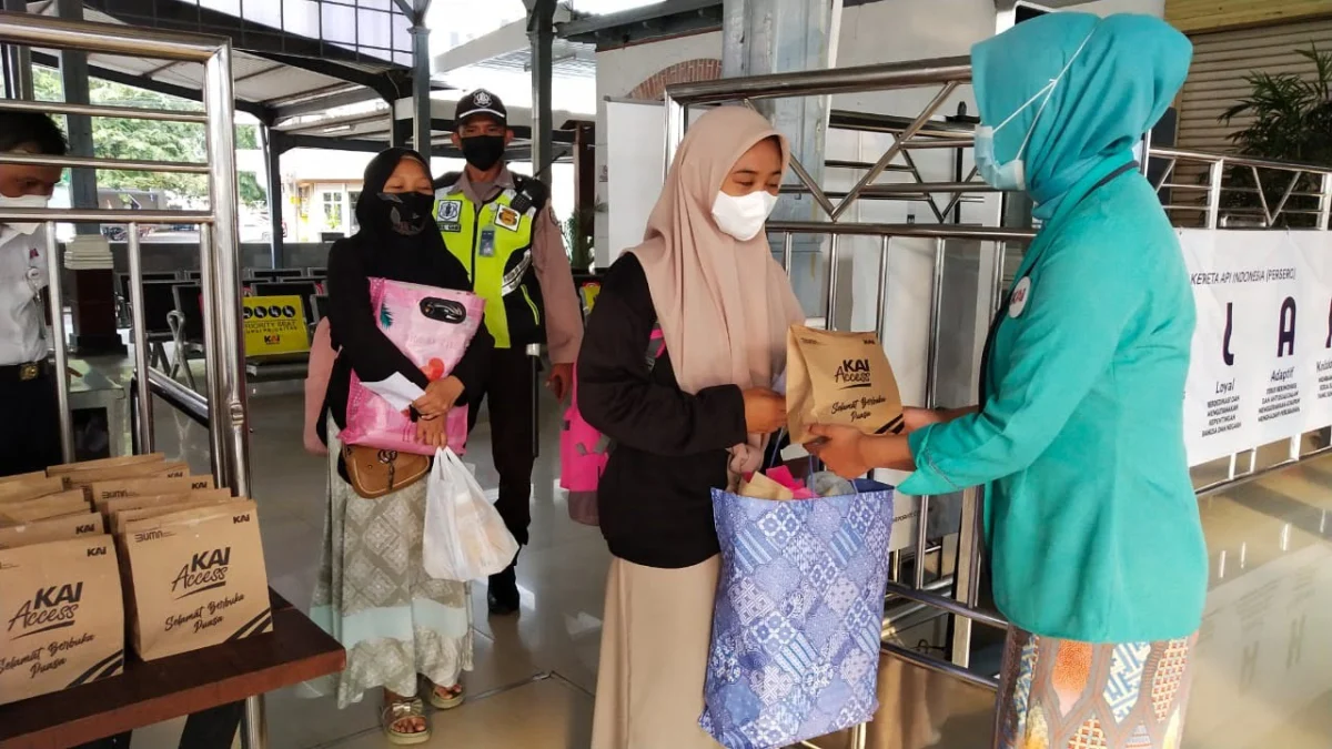 Kampanye Protokol Kesehatan melalui Takjil